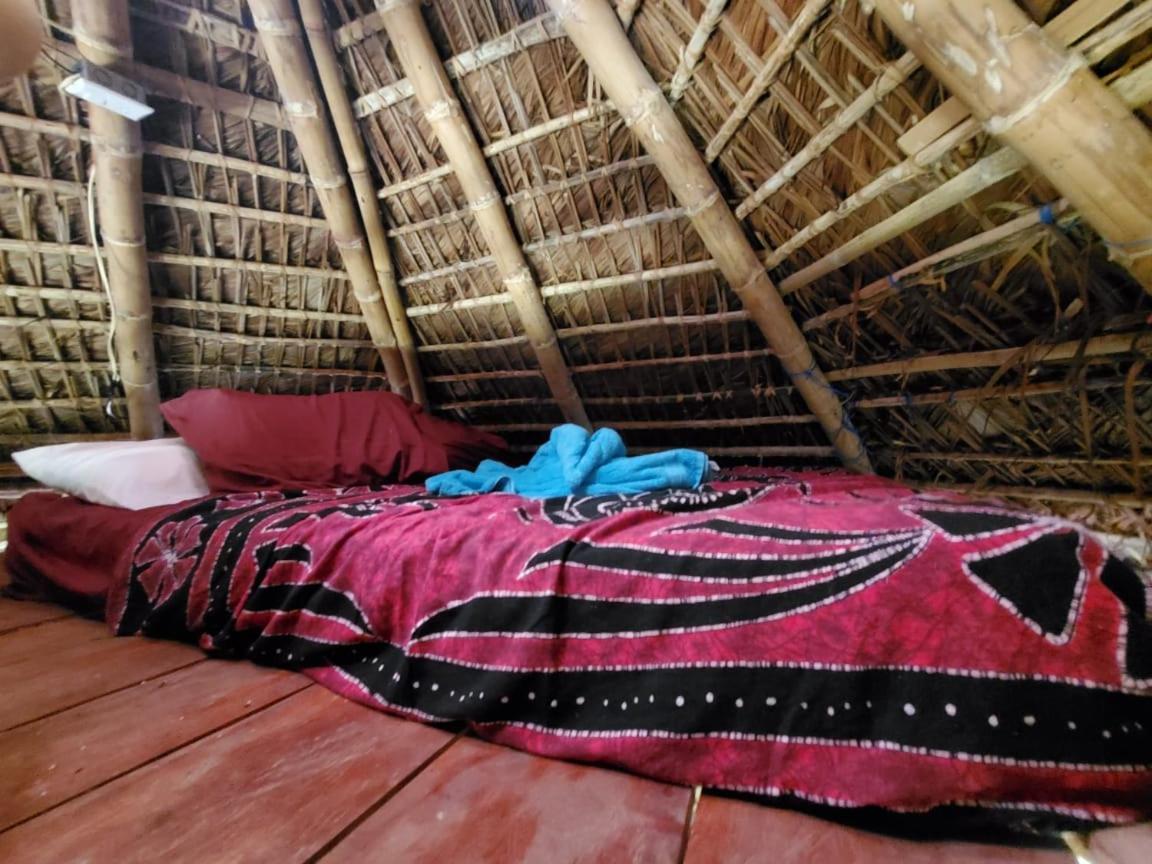 Derek'S Place Eco-Lodge Little Corn Island Eksteriør bilde